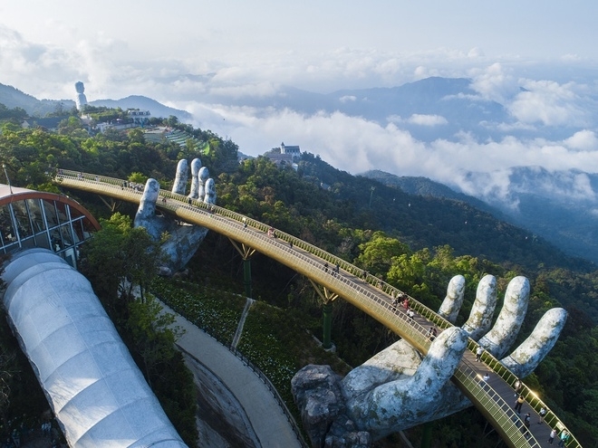 TP. HỒ CHÍ MINH - ĐÀ NẴNG - HỘI AN - TRÃI NGHIỆM CÂY CẦU VÀNG BÀ NÀ HILLS