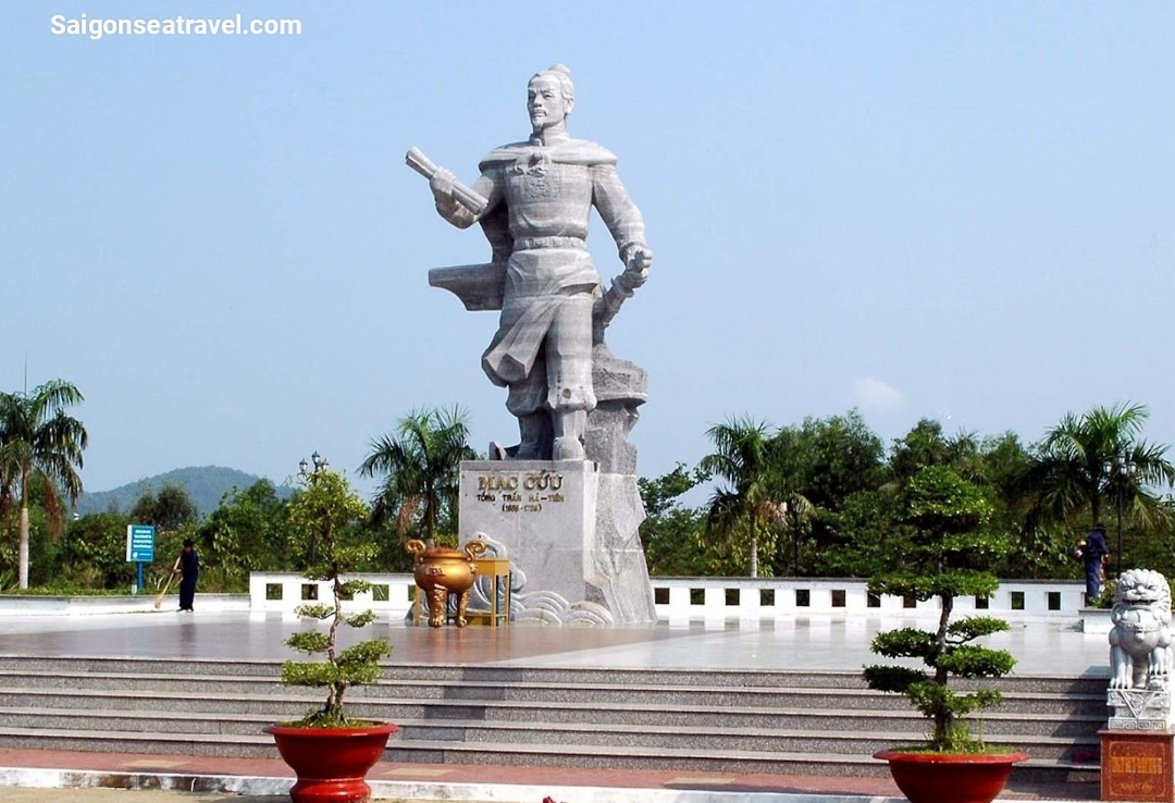 TP. HỒ CHÍ MINH - ĐẢO HẢI TẶC HÀ TIÊN - MIẾU BÀ CHÚA SỨ